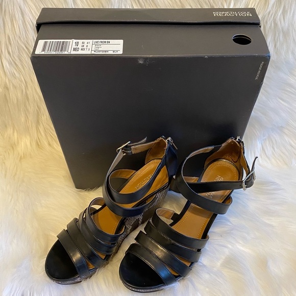 Kenneth Cole Reaction Platform Sandal - Picture 14 of 16